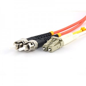 Hybrid Patchcord SCPC-LCPC MM Duplex